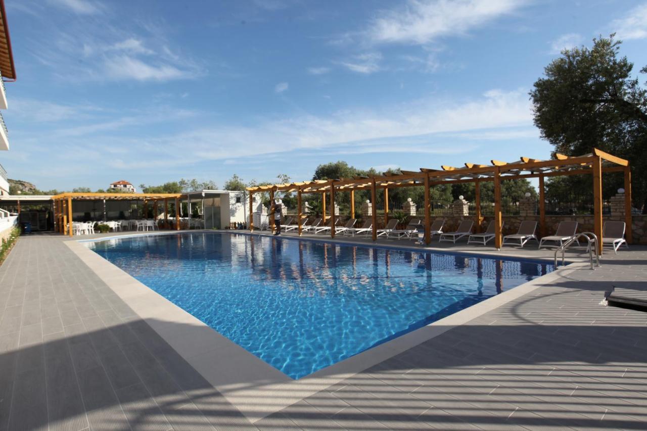 Hotel Riviera Борш Экстерьер фото