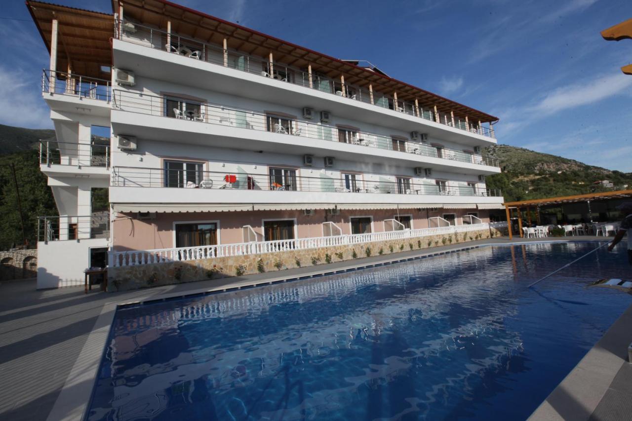 Hotel Riviera Борш Экстерьер фото